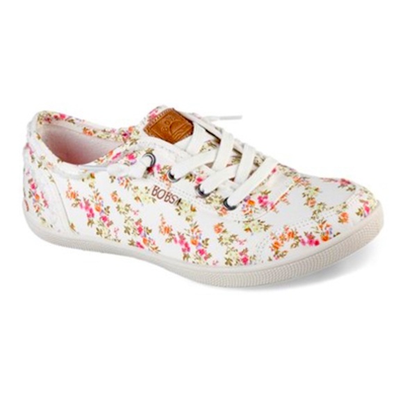 Women’s Skechers Bobs! Floral Kiss! Memory Foam Slip-on Sneakers! NWT! Size 11! - Picture 1 of 5